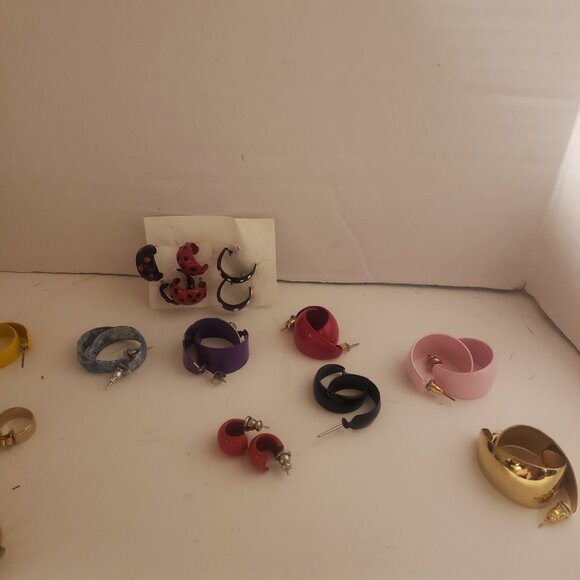 16 Pierced Wide Hoop Earrings Bag #2 - Picture 4 of 7